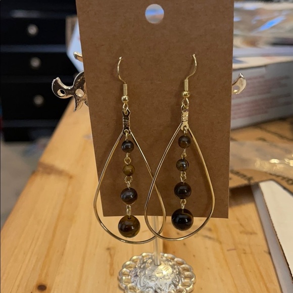 Tiger eye beaded dangling tear drop earrings - Picture 3 of 3